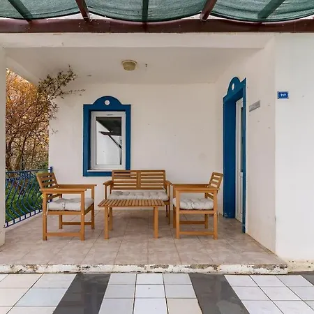 A Triplex With Overlooking The Sea Szálloda Giriş