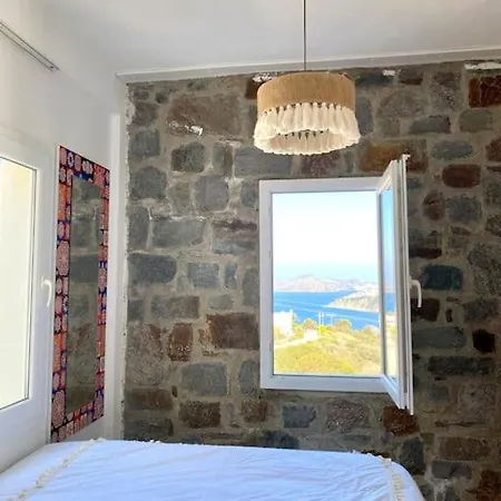 A Triplex With Overlooking The Sea Giriş
