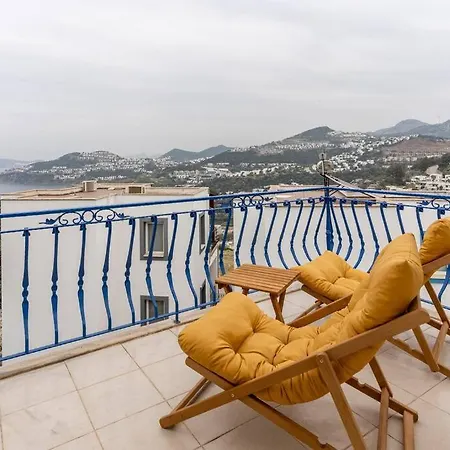 A Triplex With Overlooking The Sea מלון Giris