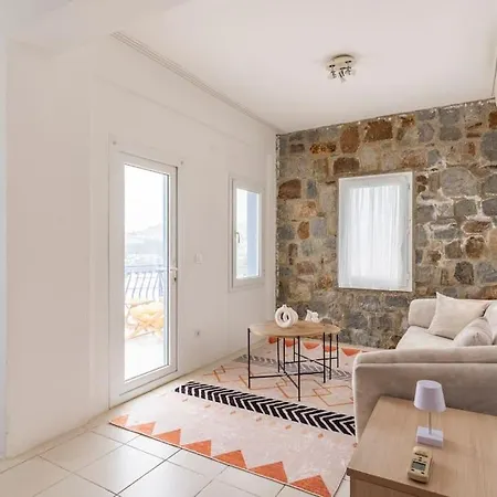 A Triplex With Overlooking The Sea Szálloda